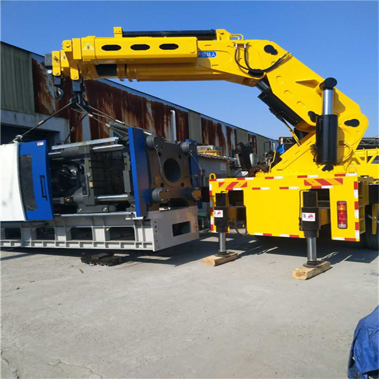 增城 大吨位折臂吊出租费用解析：一小时租赁多少钱